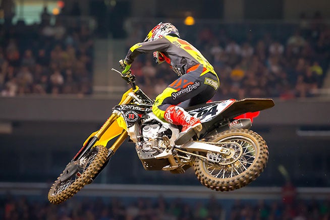 Dungey Dominates St. Louis Supercross