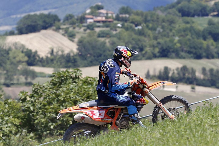 American Taylor Robert finished fifth in the Enduro 2 class during Day 1. PHOTO BY FUTURE7MEDIA.