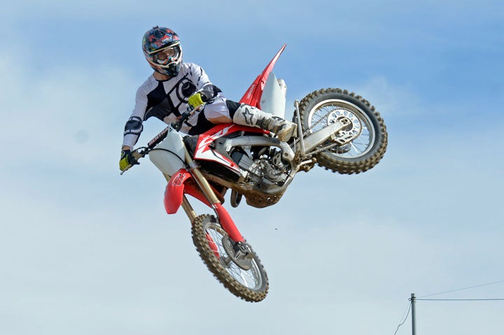 DirtBikes.com test rider Ryan Abbatoye tested the CRF450RX at Cahuilla Creek near San Diego, California, pronouncing it a great all-around bike.