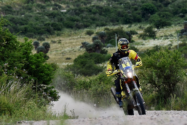 Stefan Svitko might not be under the factory tents, but the 2016 Dakar Rally runner-up is the dark horse contender that could win it all this year. PHOTOGRAPHY BY KTM MEDIA/BARNI C., BAUER E./RALLYZONE.