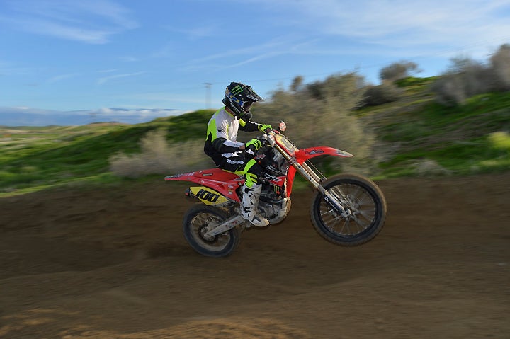 After getting his feet wet in off-road racing, so to speak, with a fourth at the Adelanto GP, motocross star Zach Bell did his homework and rode off with the win at the Dirt Diggers GP in Taft. He now holds the series points lead over Adelanto winner Blayne Thompson (who was demoted to sixth at Taft), 48-45, unofficially. PHOTO BY MARK KARIYA. 
